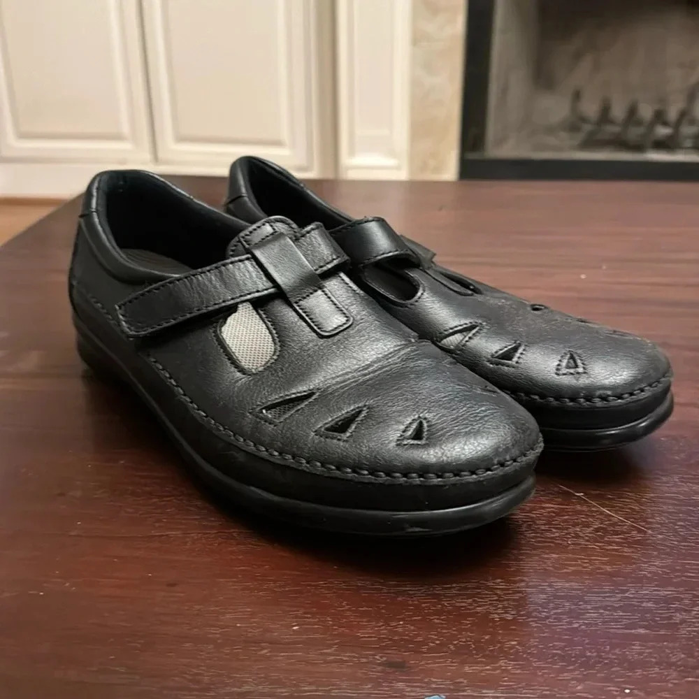 SAS black leather velco strap shoes size 9.5
